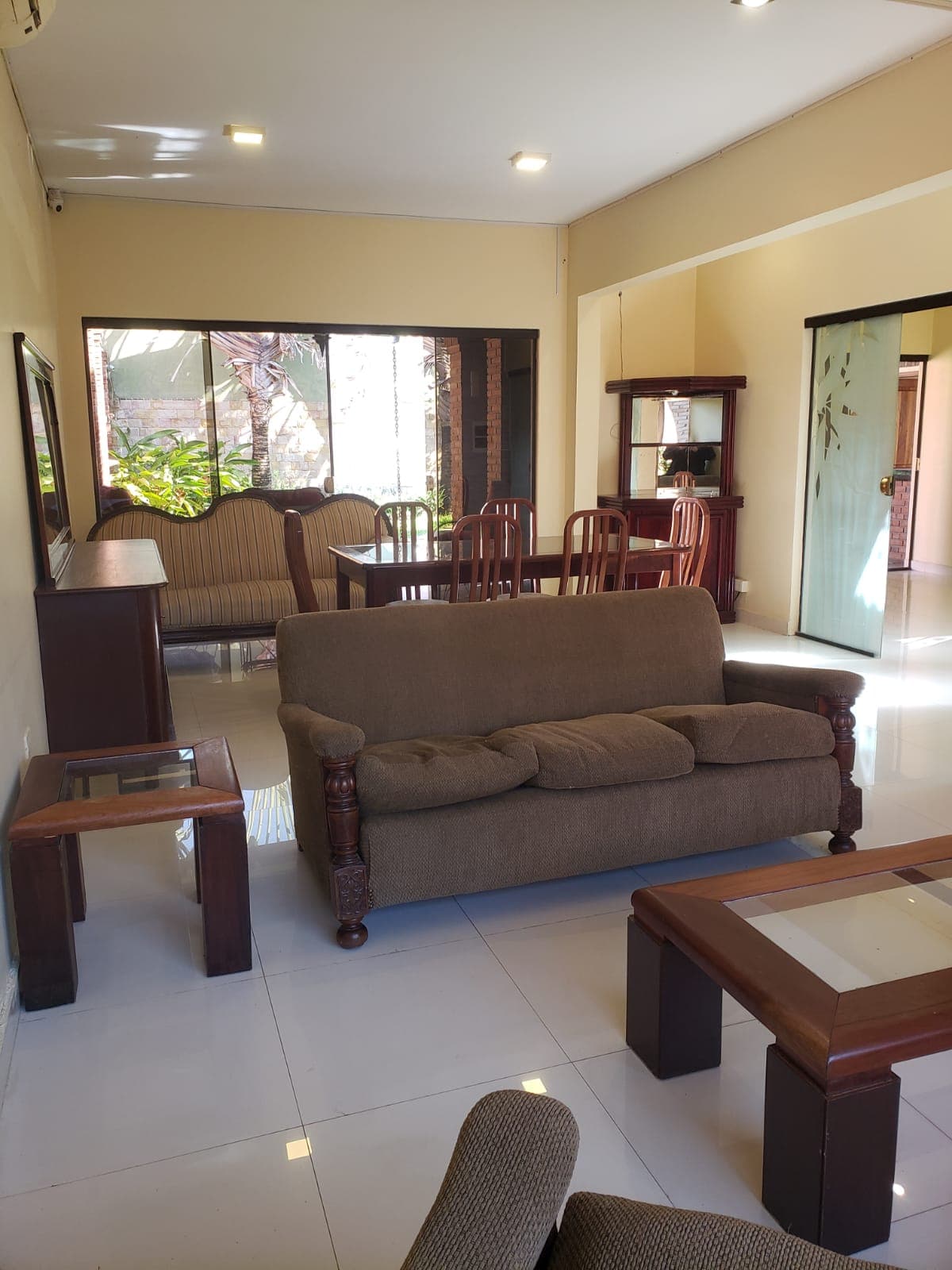 Hermosa casa en asuncion cerca de todo — foto 3