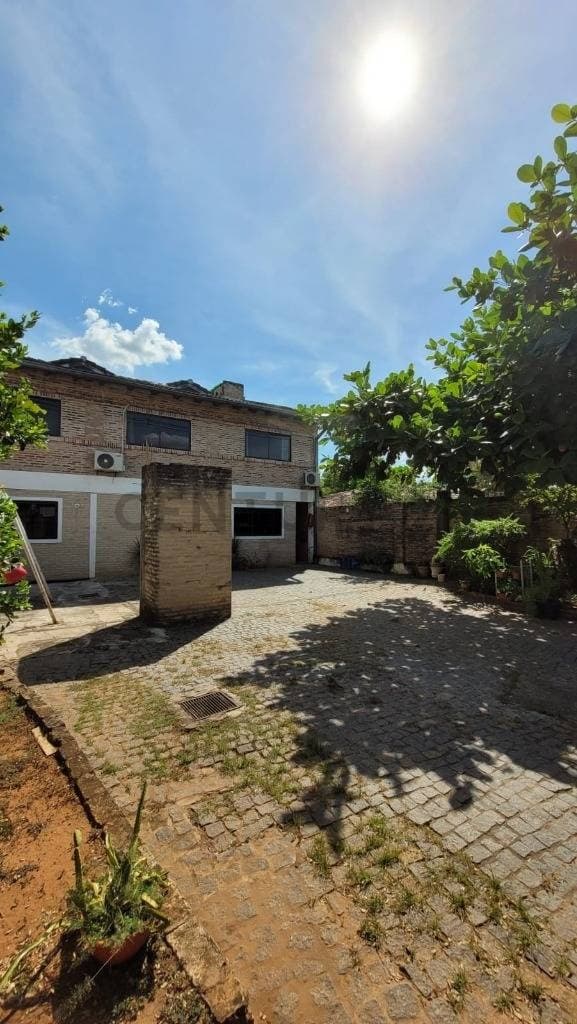 En venta amplia propiedad ideal para desarrollo a pasos de santisima Trinidad, foto 3