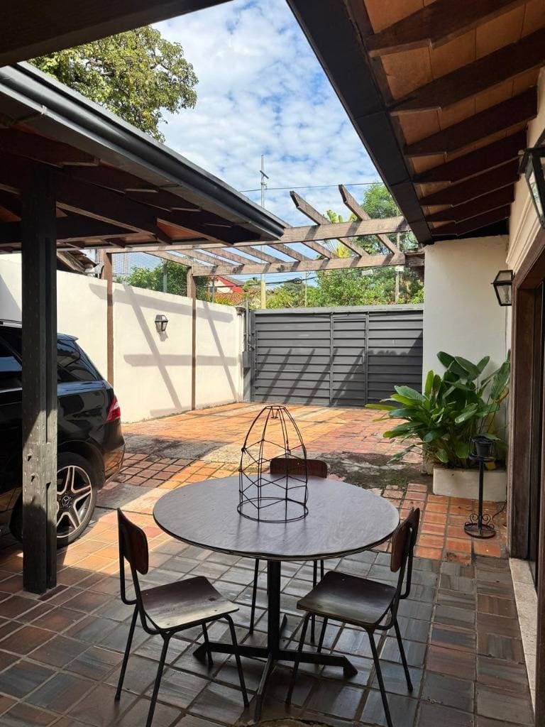 Hermosa casa en barrio mburicao excelente ubicacion, foto 3