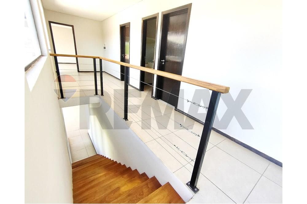 Casa a precio de duplex en Luque, foto 3