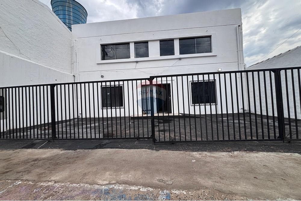 Local Comercial - Alquiler - Fernando de la Mora, Paraguay, foto 2