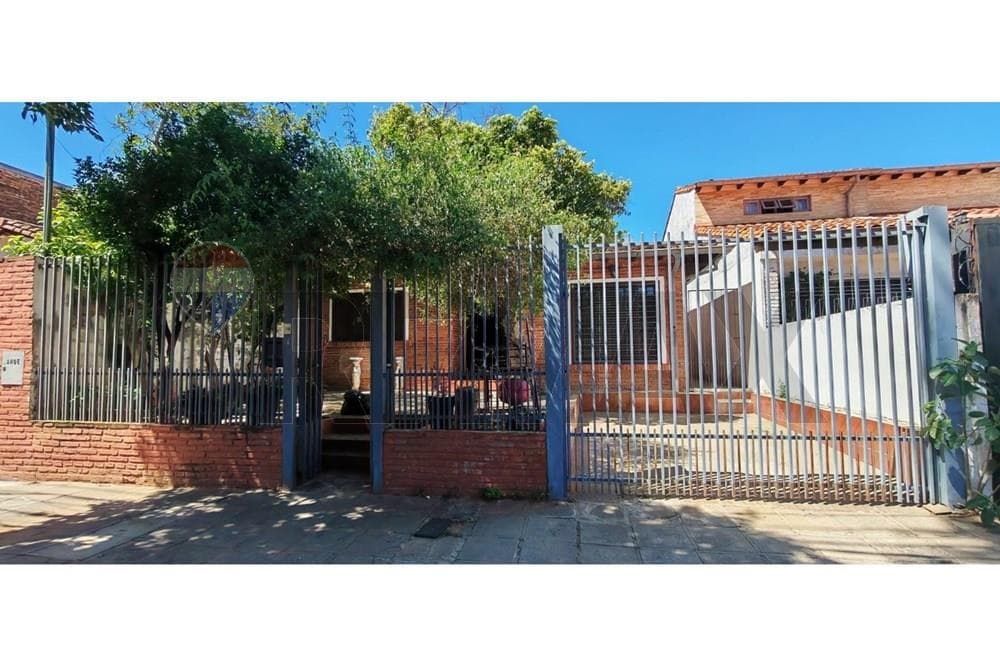 Casa en barrio la encarnacion