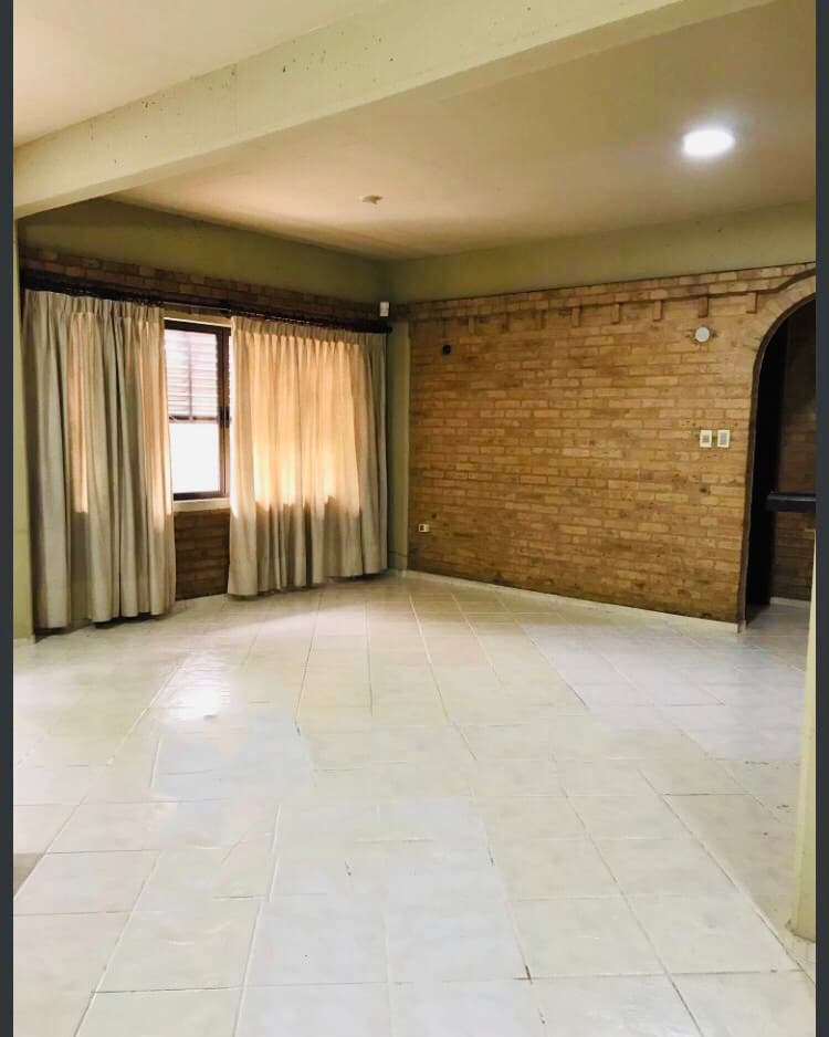 En alquíler departamento sin muebles zona club Centenario — foto 1