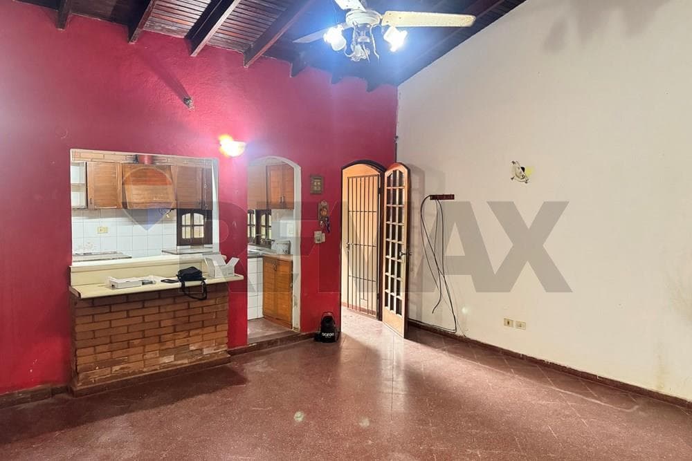Casa en lambare zona canal 13, foto 1