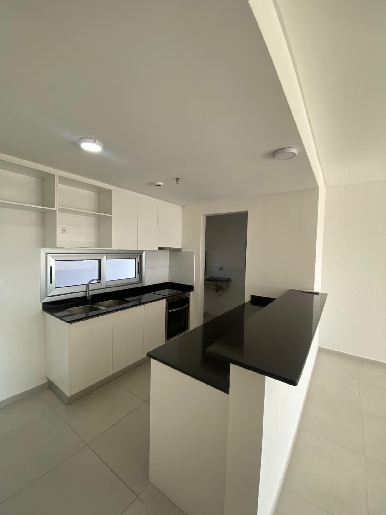 En alquiler departamento de 2 dormitorios. Zona boggiani, foto 3