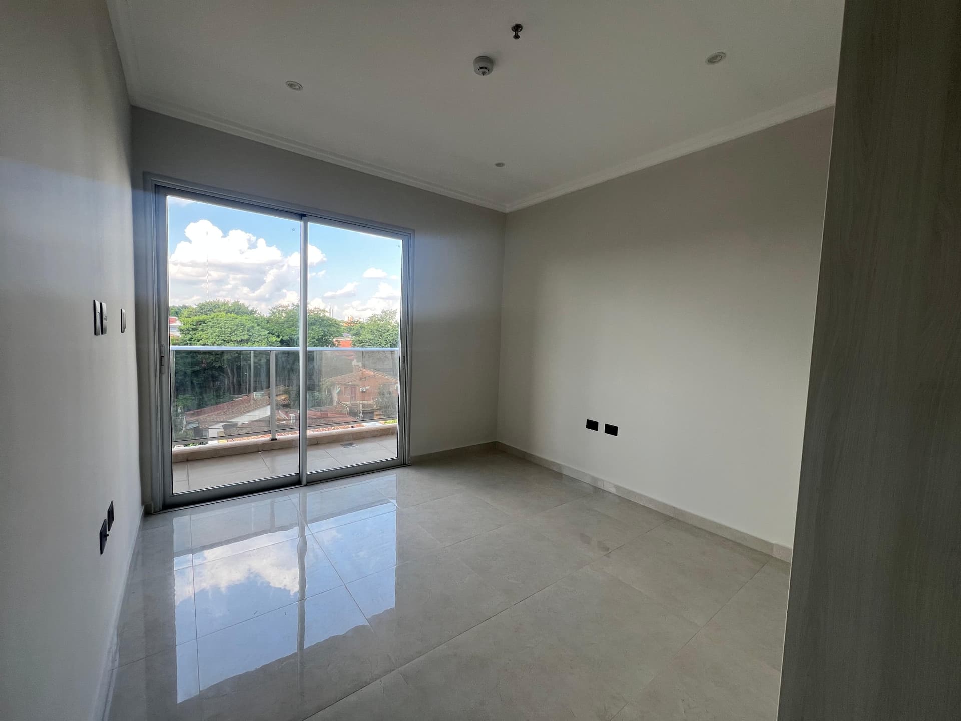 SE VENDE Depto de 2 dormitorios SAJONIA, foto 4
