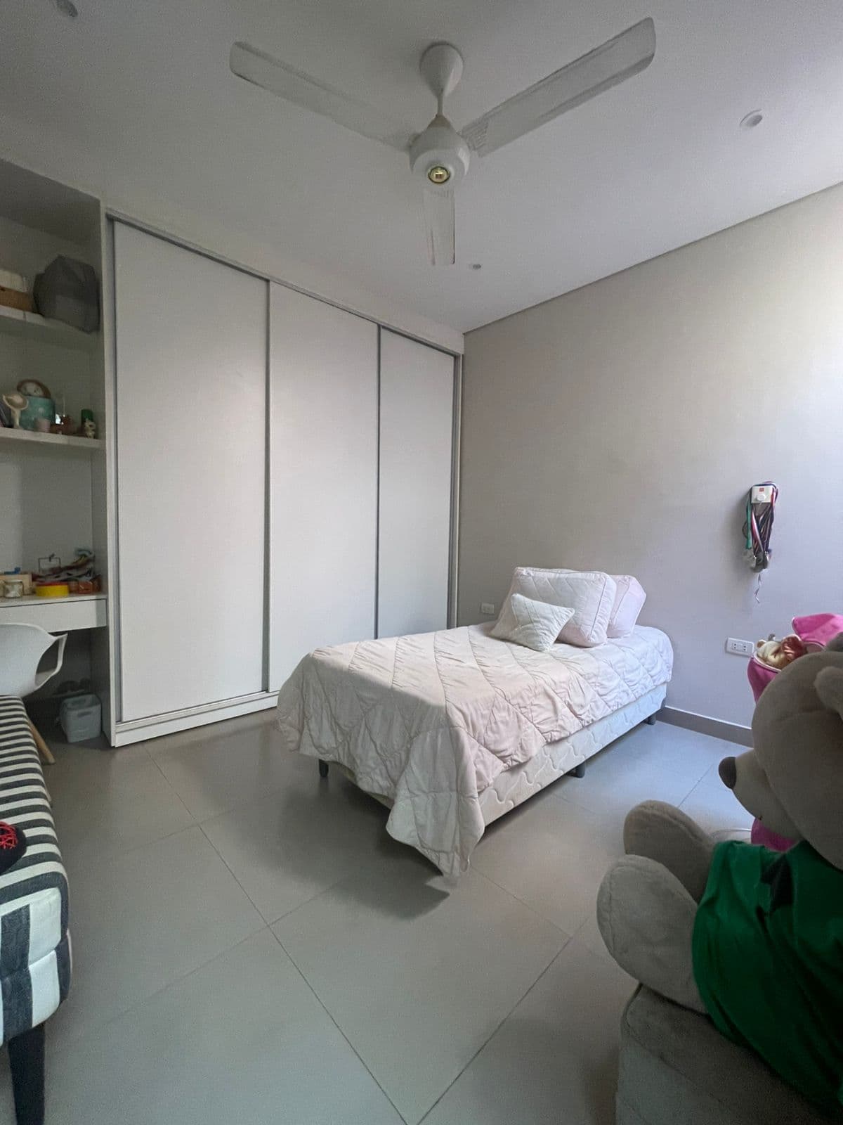 De casa en barrio ycua sati, foto 4