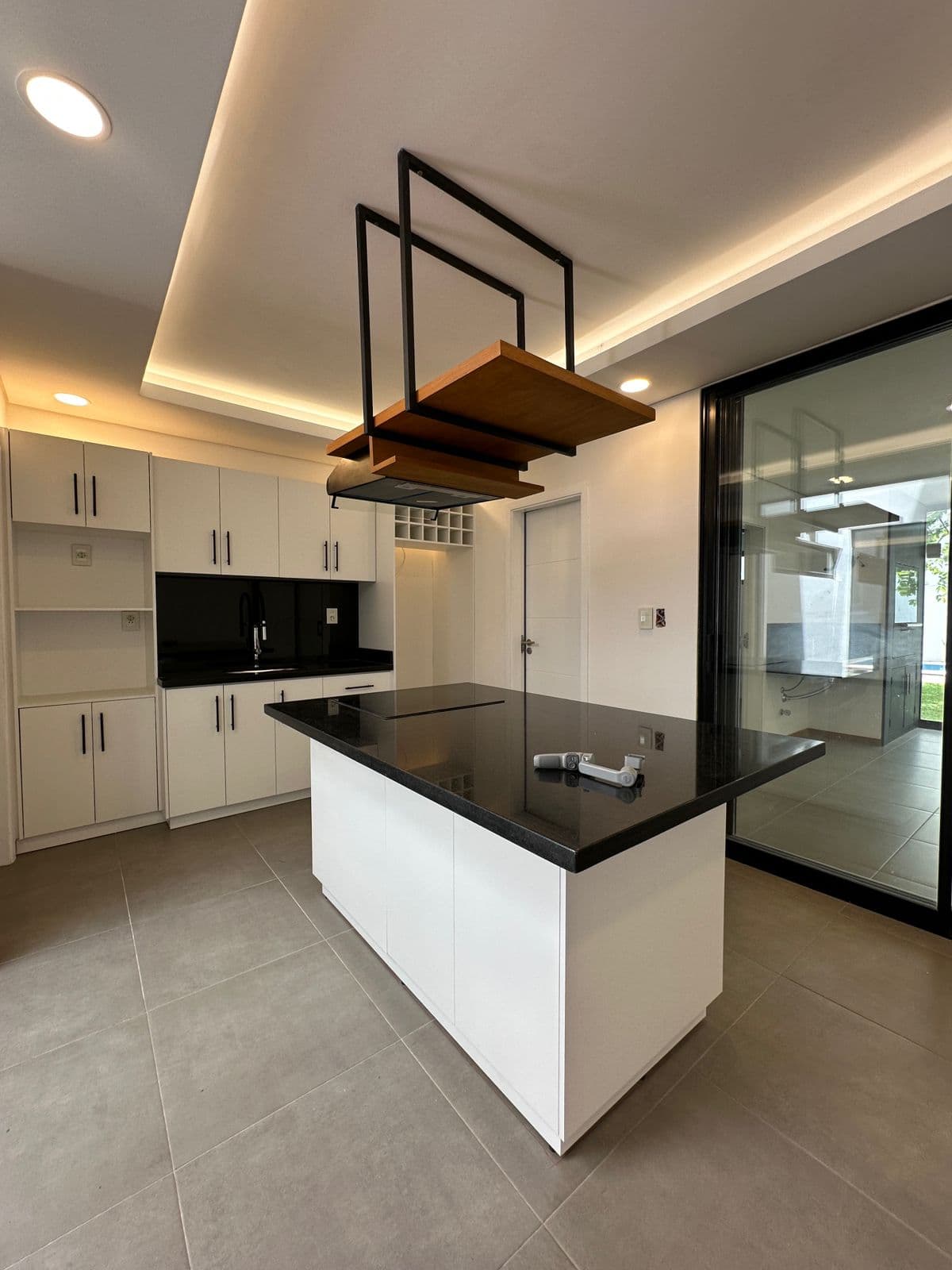 En venta hermoso y amplio duplex a estrenar zona madero Luque — foto 5