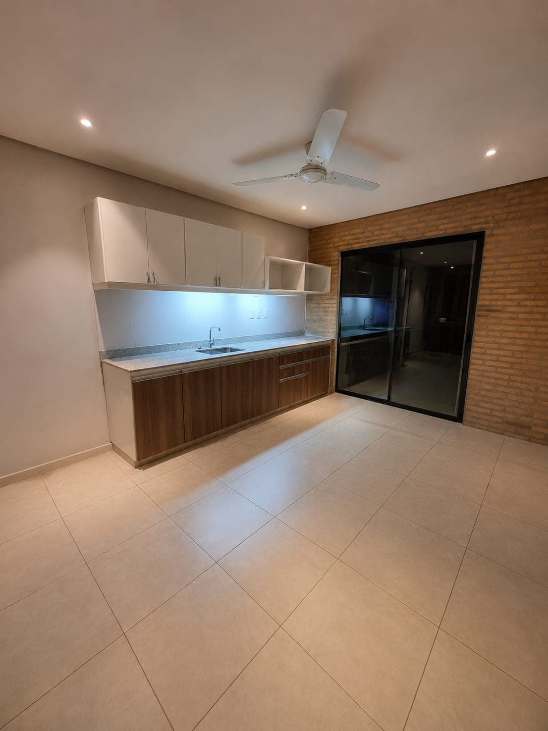 Casa de 2 dormitorios, Ñemby, Paraguay, foto 5