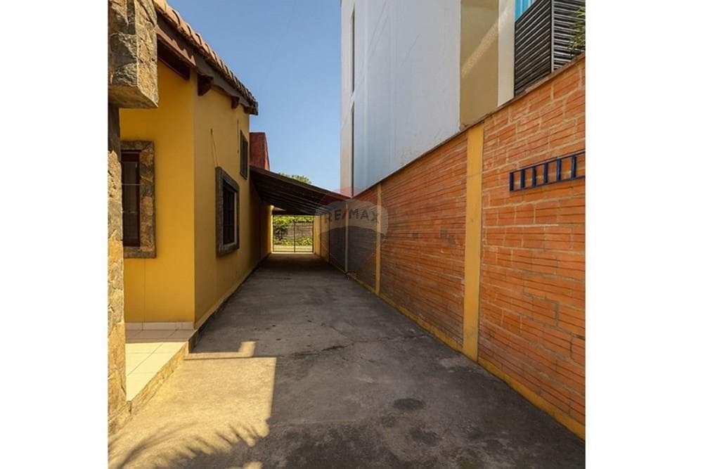 Hermosa Casa – Avenida Salvador del Mundo, foto 3