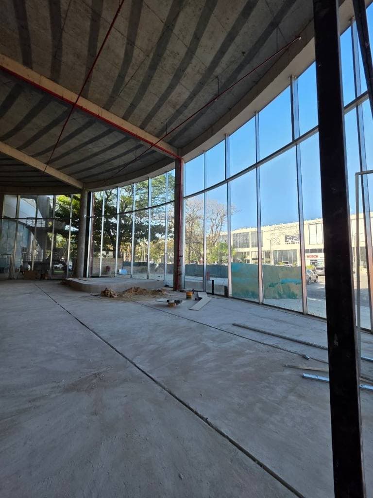 de Local Comercial en Paseo Los Árboles 750m2, Asunción, foto 4