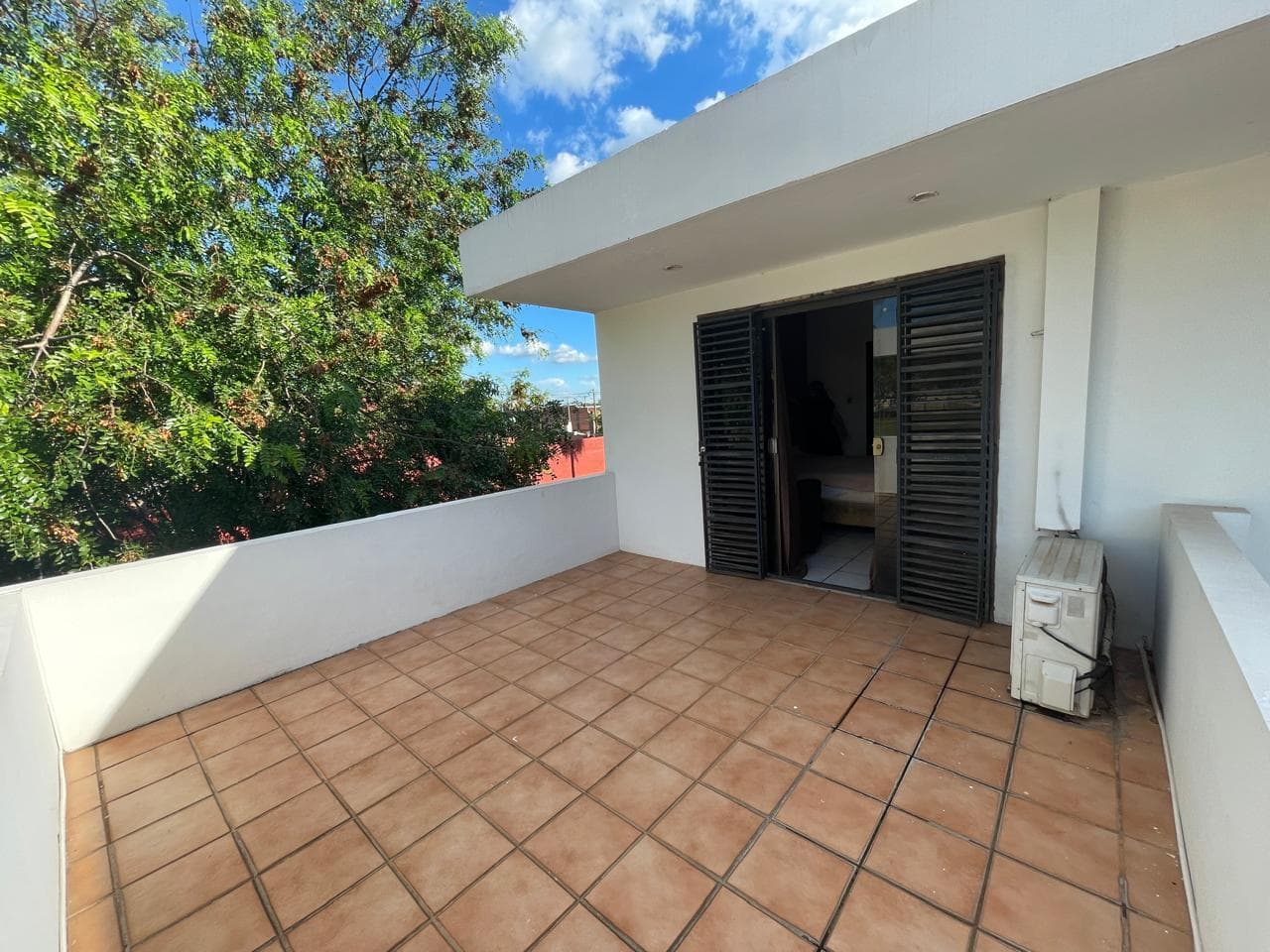 Amplia casa en venta a 2 cuadras de Mcal Lopez a pasos del Shopping Pinedo, foto 5