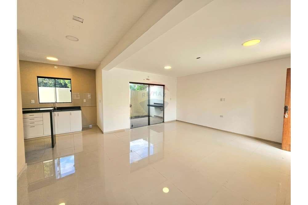 "Dúplex Moderno En Luque: Inversión Perfecta", foto 2