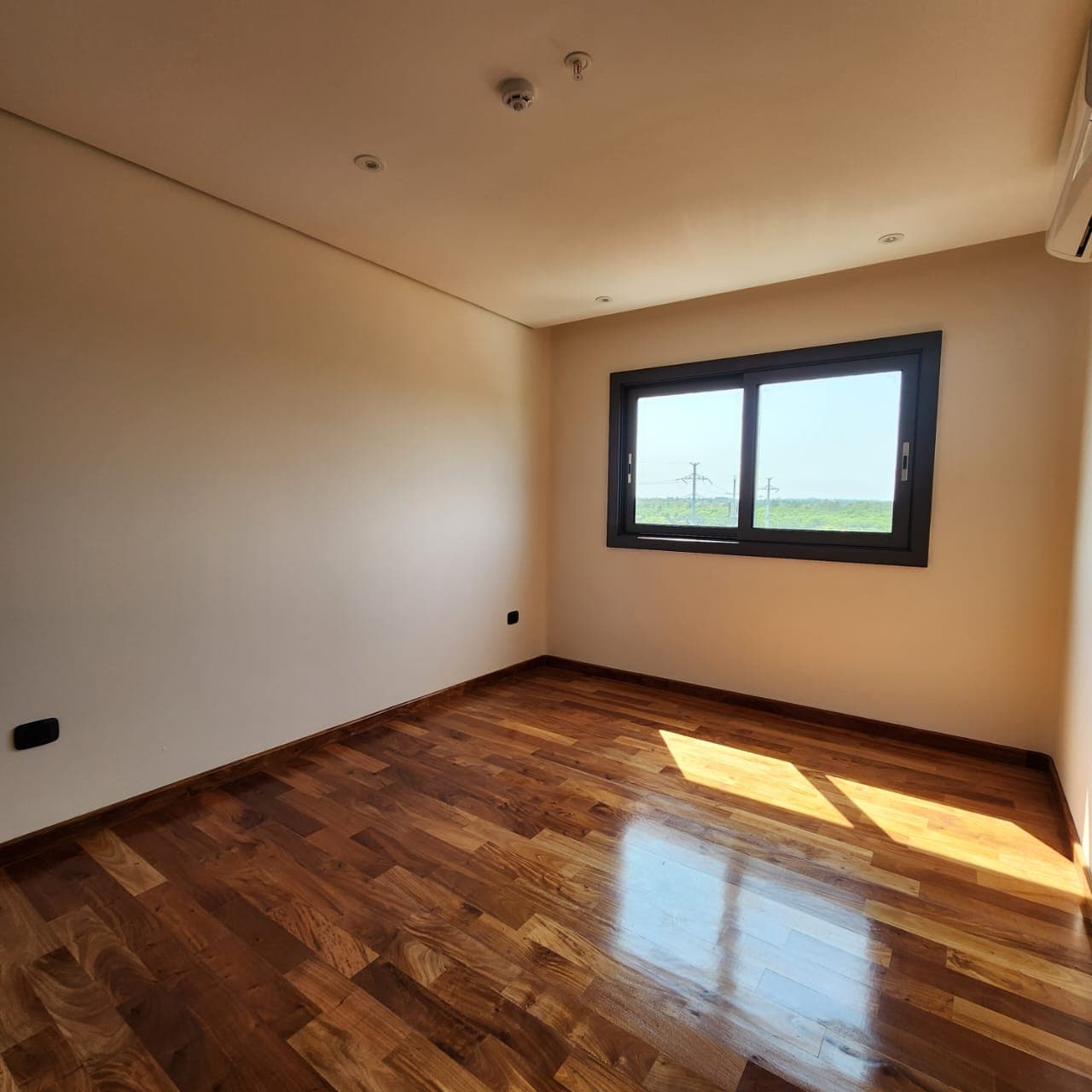 Moderno Y Amplio Dpto De 3 Habit En Suite, foto 4