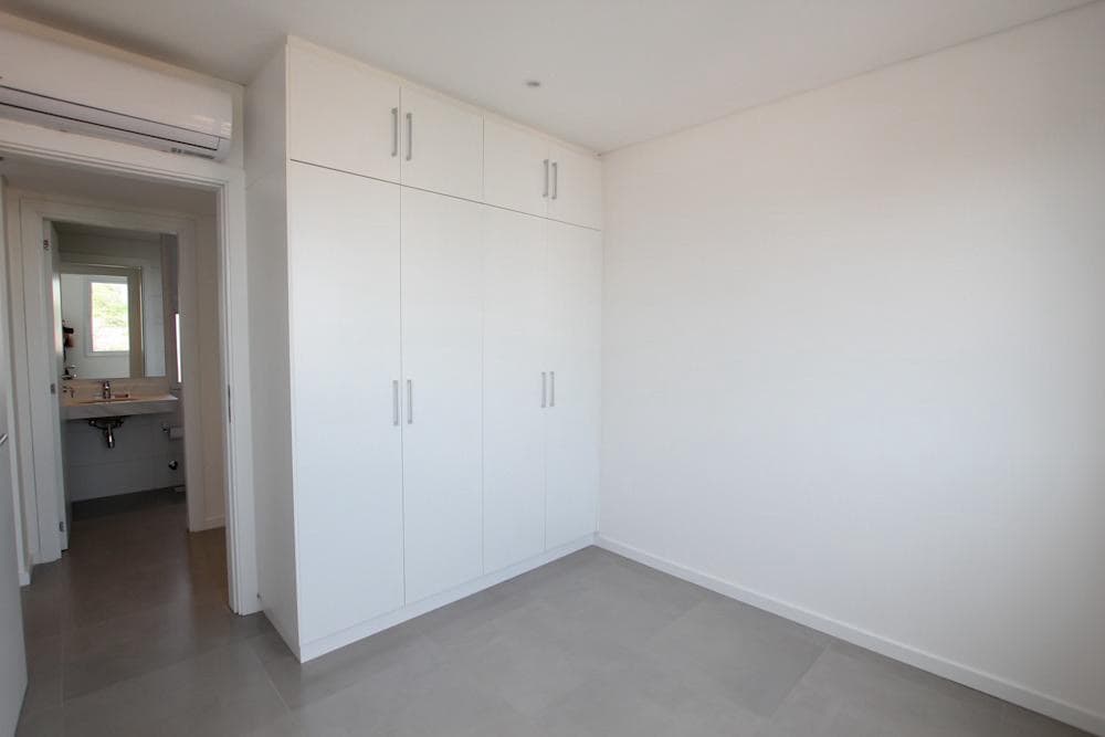 Carmelitas, en alquiler, amplió departamento de 3 dormitorios, con 2 cocheras — foto 4