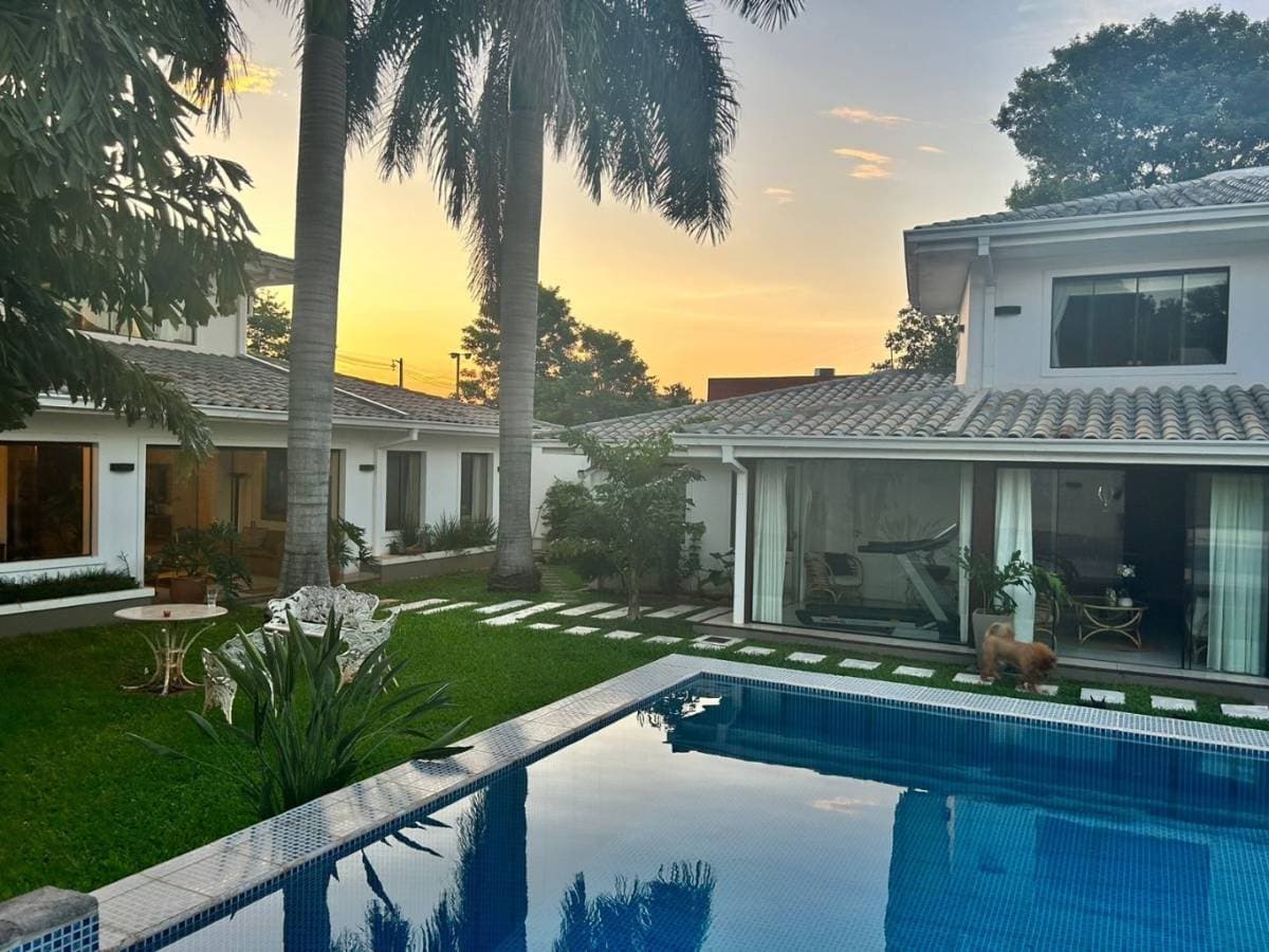 Moderna residencia en venta en barrio Herrera, foto 4