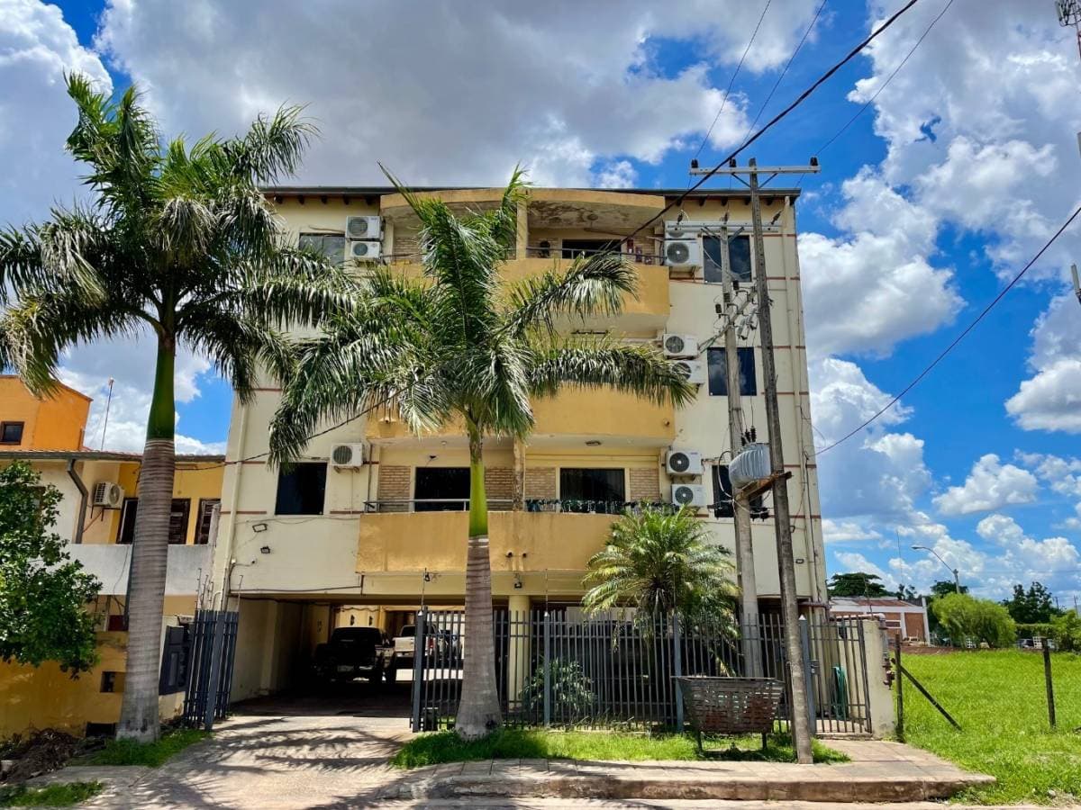 Alquilo depto de 2 dormitorios amplios. Zona cit