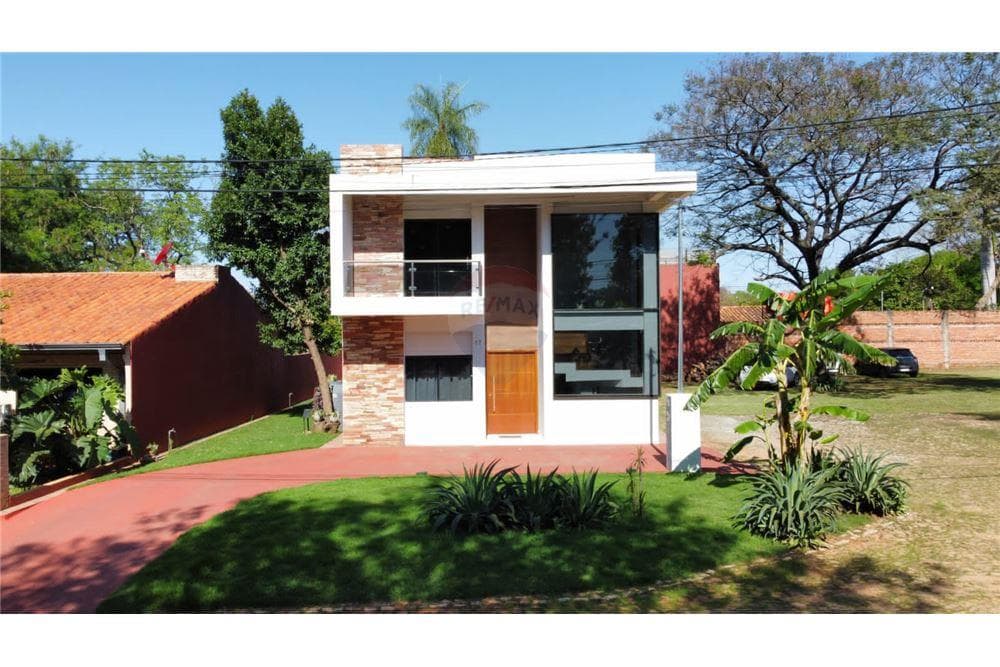 Hermosa casa en barrio residencial de lujo!!, foto 1