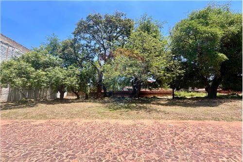 Terreno venta lambare zona fabrica achon