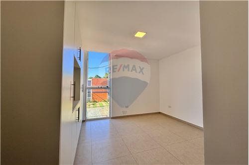 Duplex-Venta-PY Central Luque Laurelty, foto 4