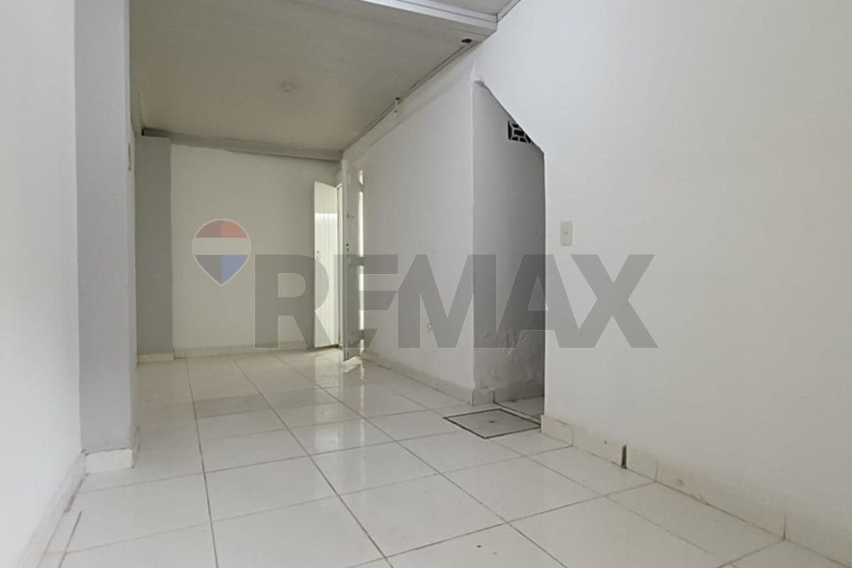 Duplex con local comercial, foto 5
