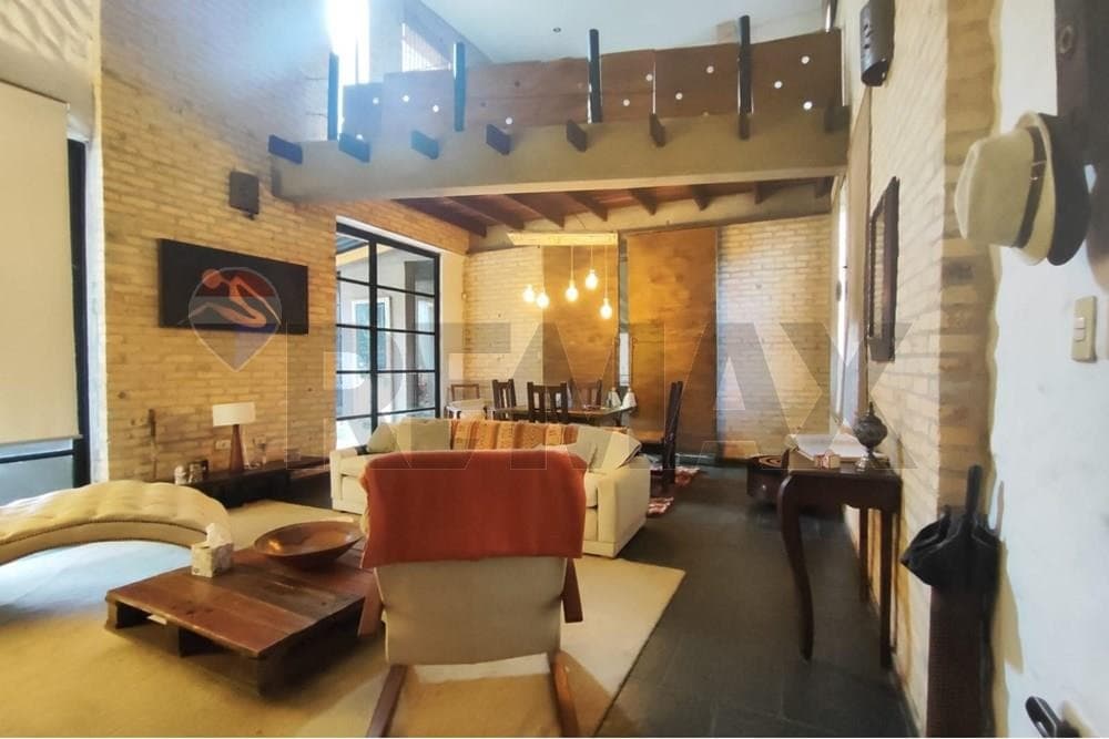 Residencia estilo industrial - minimalista, foto 2
