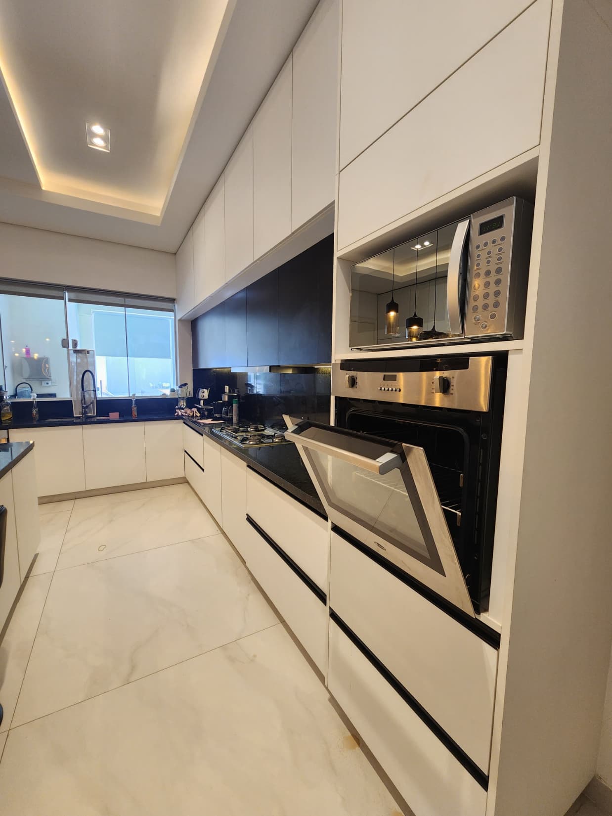 Residencia En Venta De 4 Habitaciones En Suite, Barrio Los Laureles, foto 4