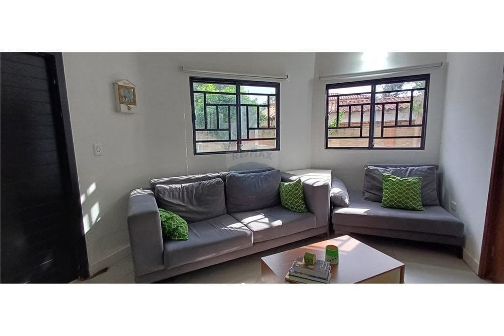 Residencia en Venta ubicado en la ciudad de Luque, foto 4