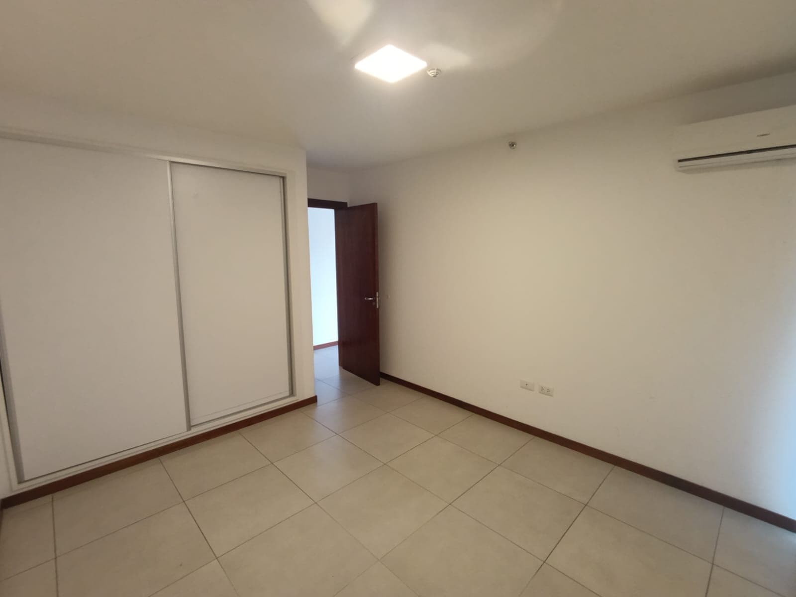 En alquiler – departamento de 1 dormitorio | eje corporativo, foto 4