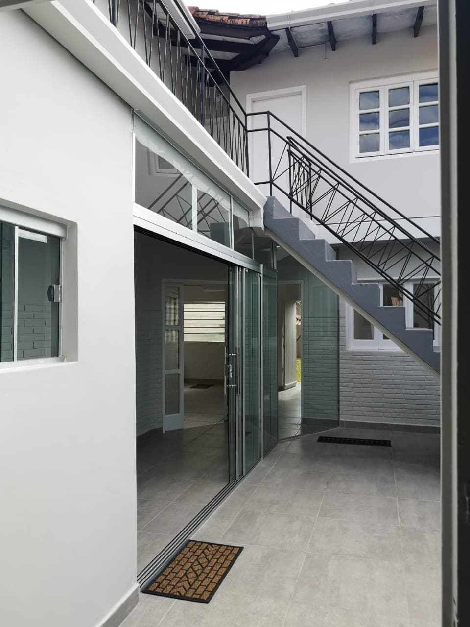 Casa en alquiler barrio Las Mercedes, foto 1