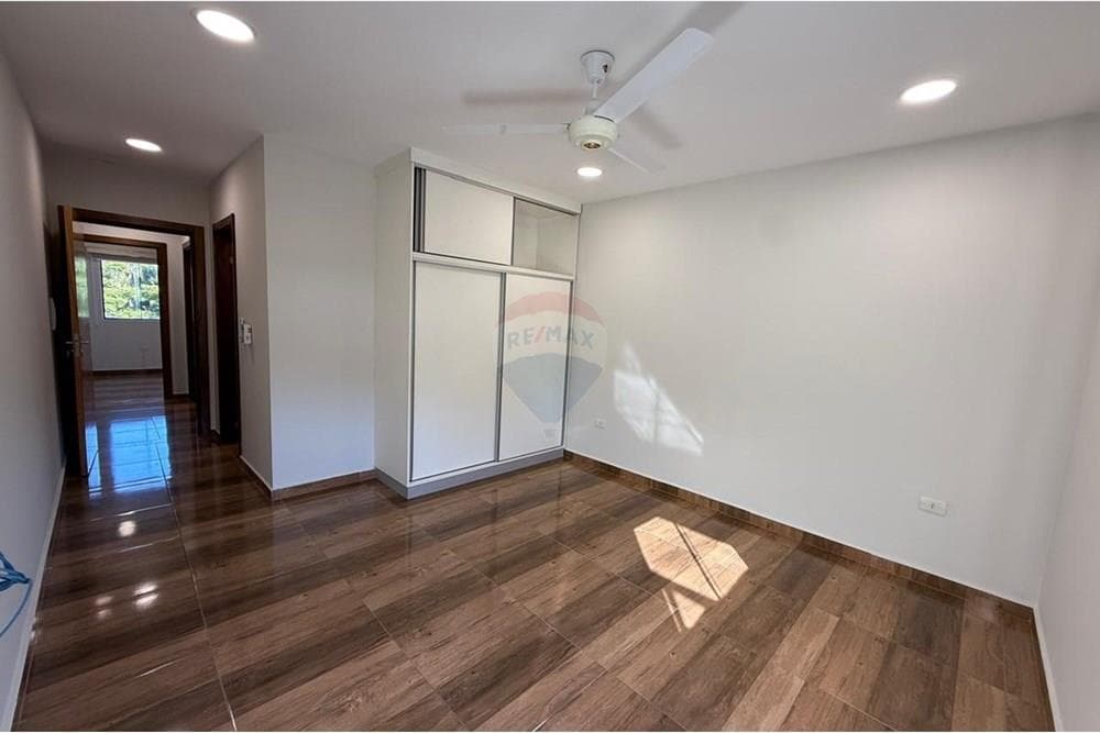 Departamento en lambare zona yacht — foto 5