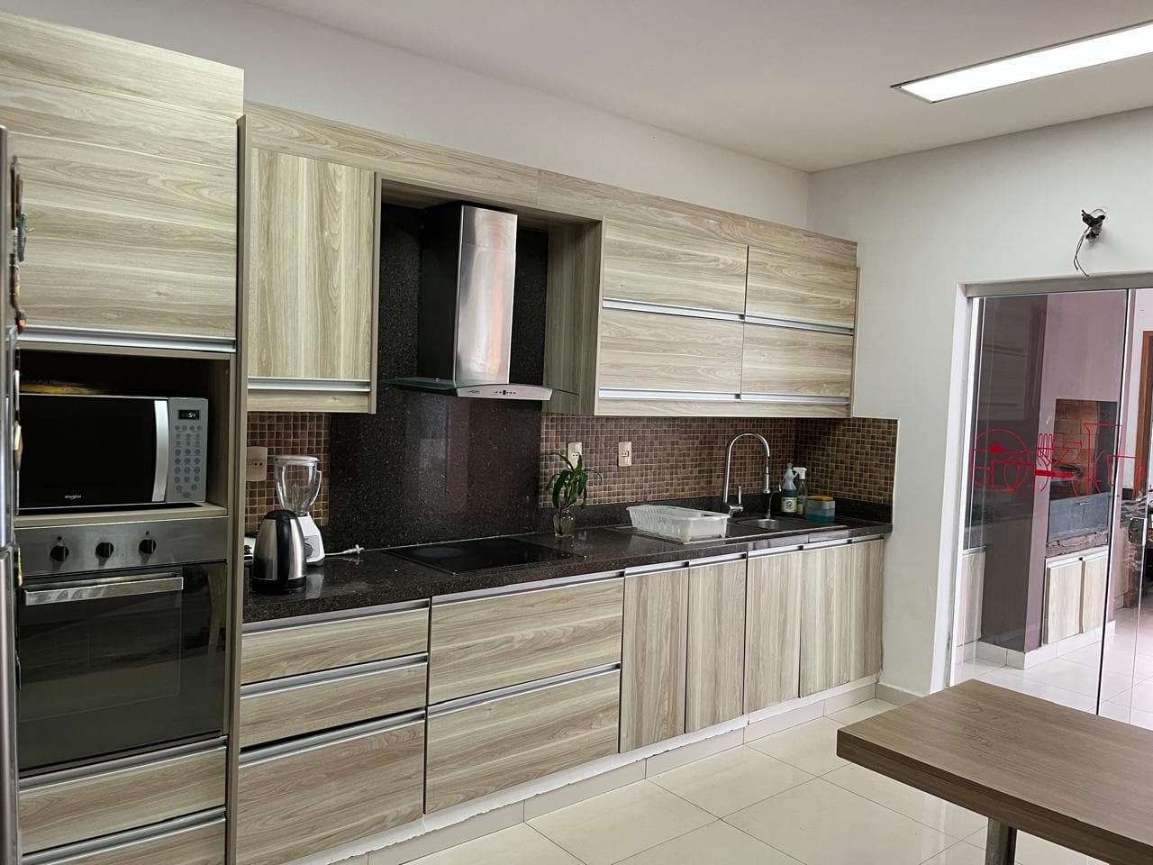 Hermosa Casa Minimalista Amoblada de 3 Habit en Suite — foto 5
