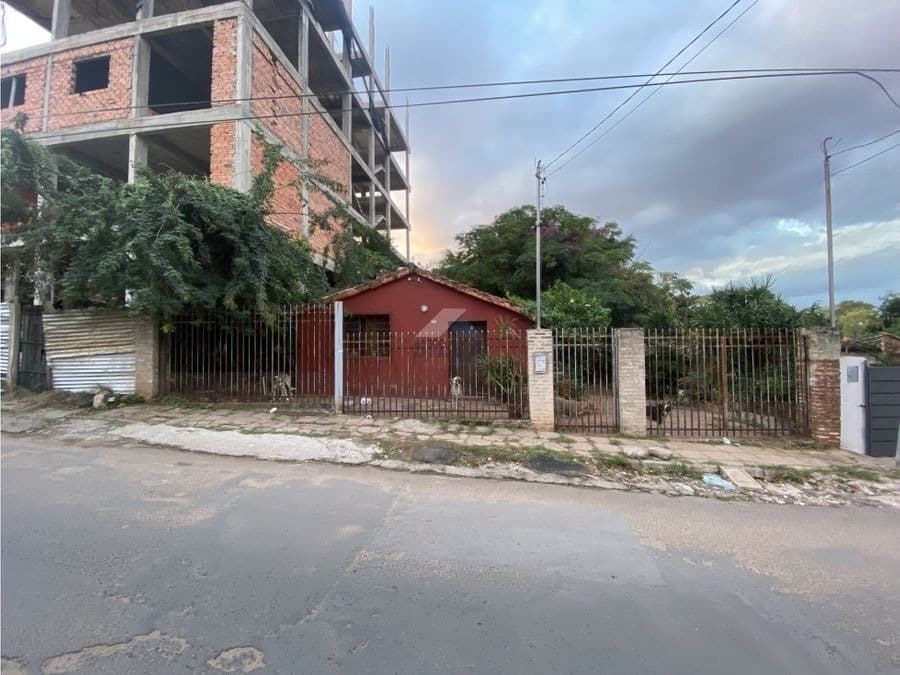 Terreno de calle a calle al lado del colegio SIL, foto 4