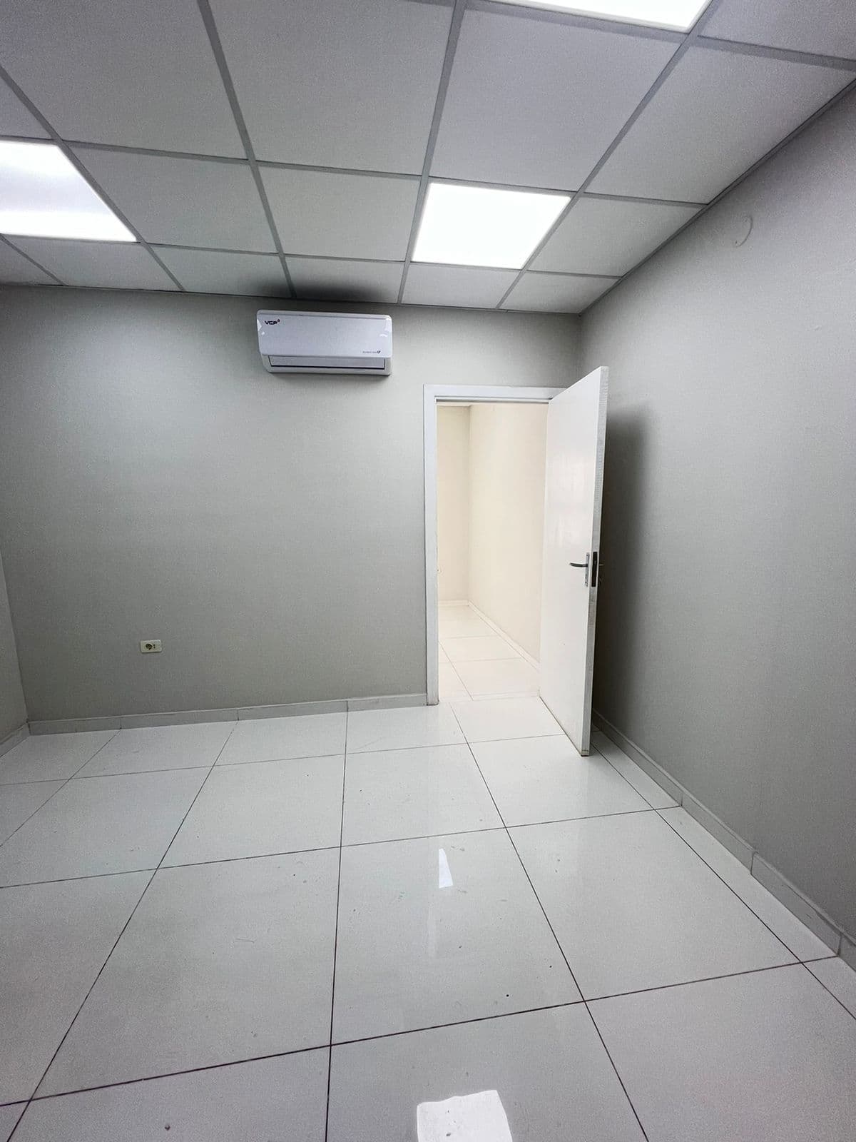 Salón comercial — foto 4