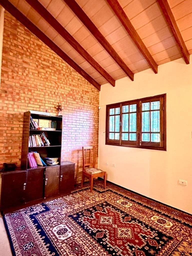 Amplia residencia a 1 cuadra de la avda. Primer presidente, foto 3