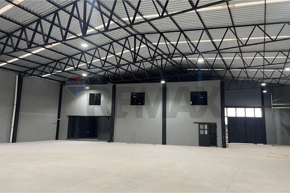 Depósito Alquiler Ypane Central — foto 5