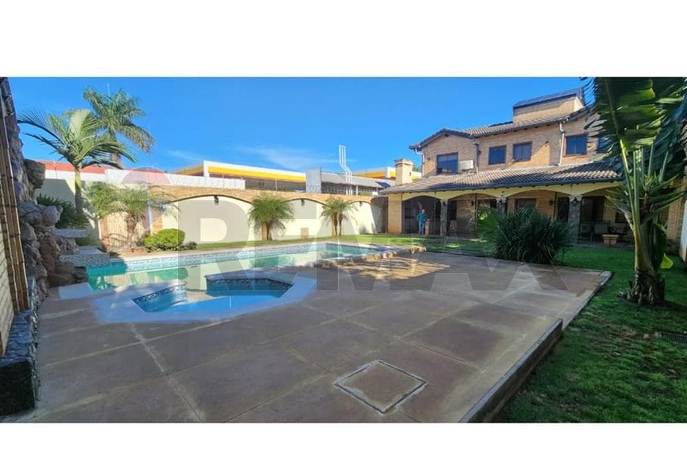 Vendo residencia San Lorenzo/zona lasca/salemma