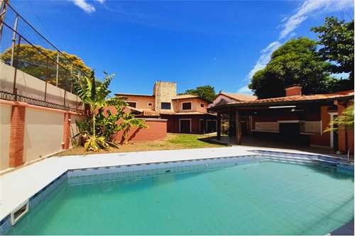 Casa-Venta-Augusto Róa Bastos c/ Guirnalda, Santo Domingo, Lambaré, Central, foto 3
