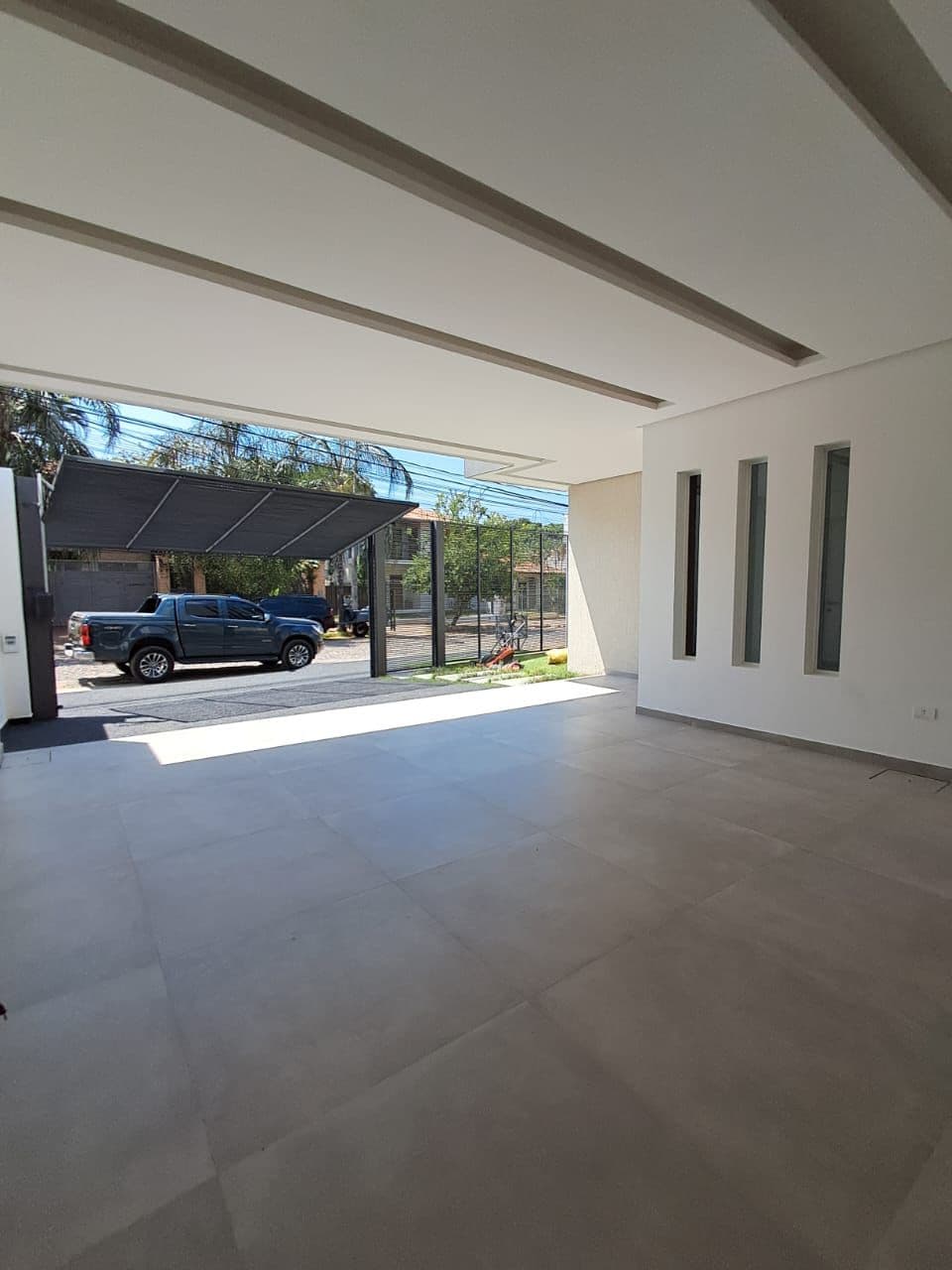 Lujosa Casa Minimalista De 5 Suites A Estrenar En Mburucuya — foto 3