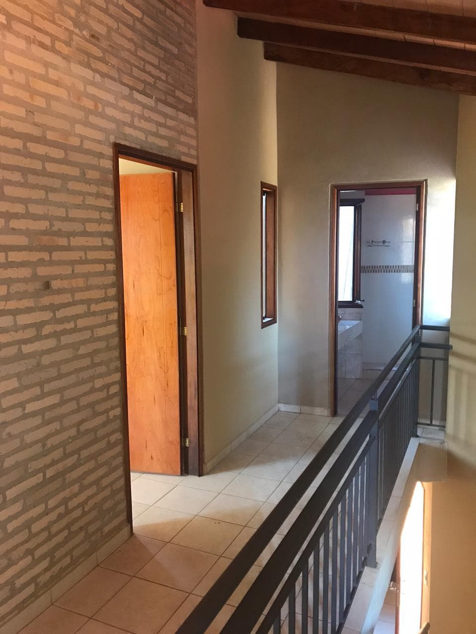 Dúplex en condominio zona avda peron — foto 4