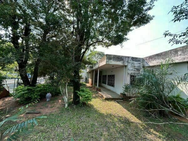 Terreno con casa en esquina sobre gral santos, foto 5
