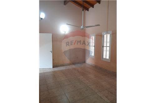 Casa-Venta-PY Central Lambaré Valle Apu'a II COD.107, foto 3