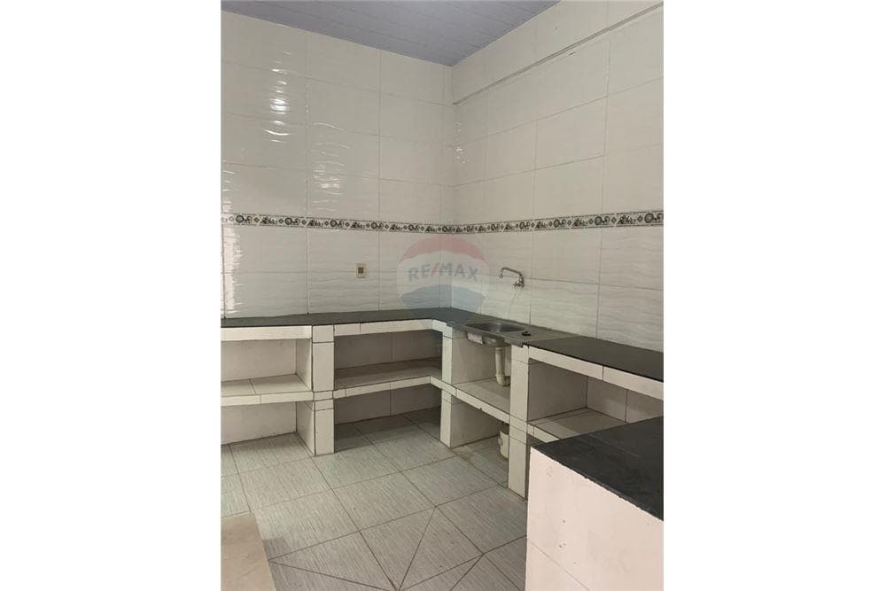 En alquiler local comercial en barrio ciudad nueva — foto 5