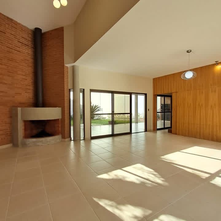 En Alquiler Hermosa A hermosa casa Zona Colegio del Sol