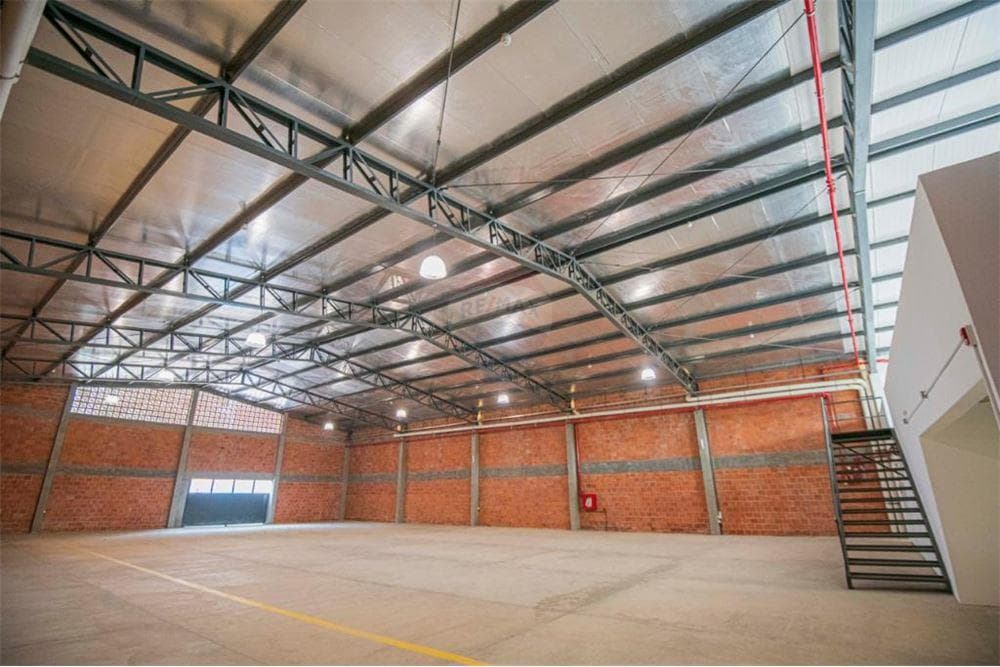 Tinglado de 650 m2 a media cuadra de Ruta Transchaco, zona Asunción Golf Club, foto 4