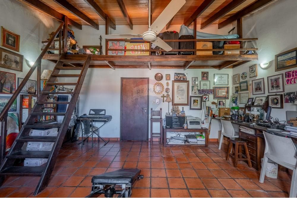 Residencia en Barrio Stma Trinidad, foto 2