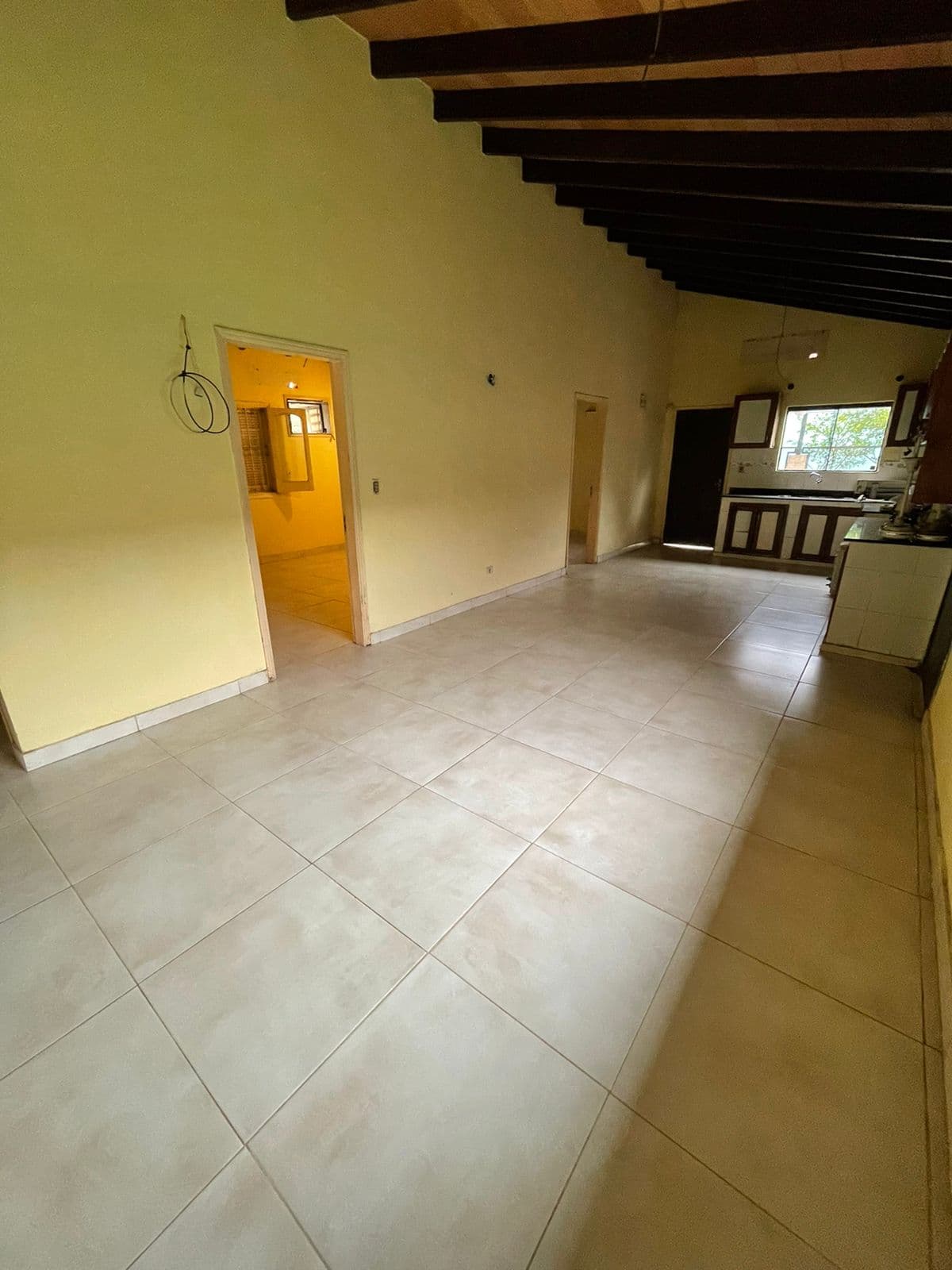 Oferta! Venta de amplia casa en barrio santa maría - z/ frigorífico guaraní, foto 5