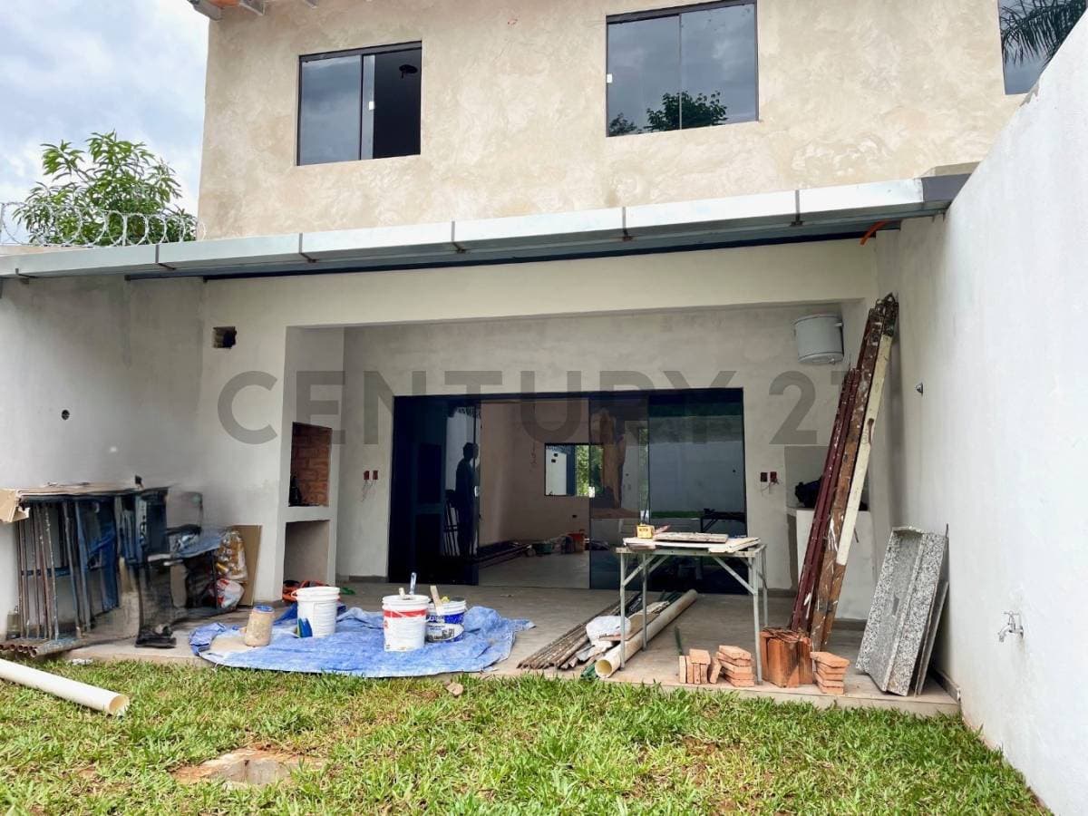 Duplex a estrenar en lambare, zona parques del yacht, foto 3