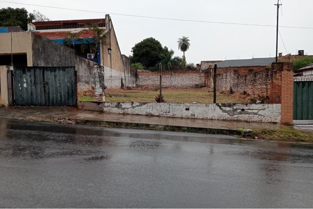 ¡Terreno Ideal en Pettirossi, Asunción!