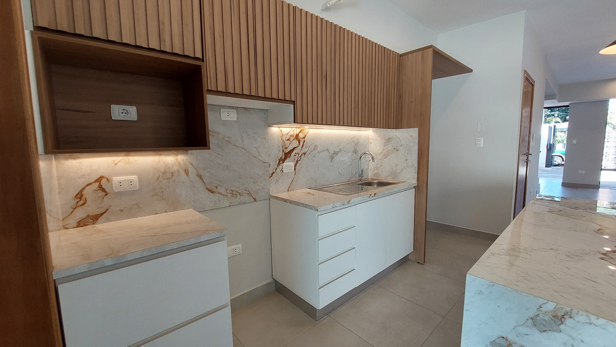 Dúplex En Fernando de la Mora Zona Norte — foto 4